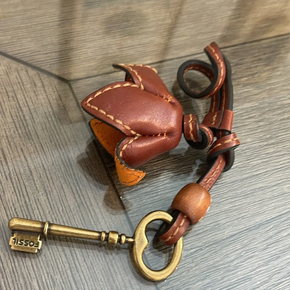 Fossil Flower & Brass Key Replacement Strap Key Charm Purse Keychain Fob Hangtag - Picture 5 of 13